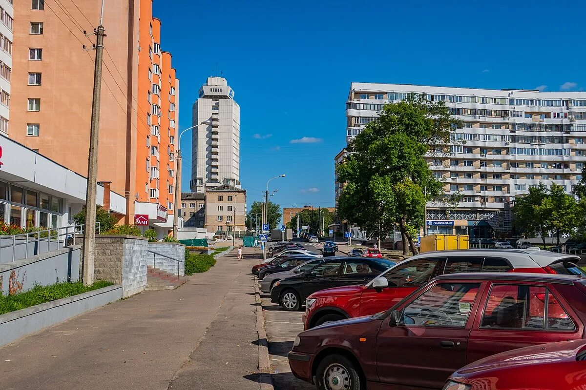 Танковая минск. Улица Максима танка. Улица танковая Минск. Университет Максима танка в Минске. Минск улица Максима танка 30 Powerfix.