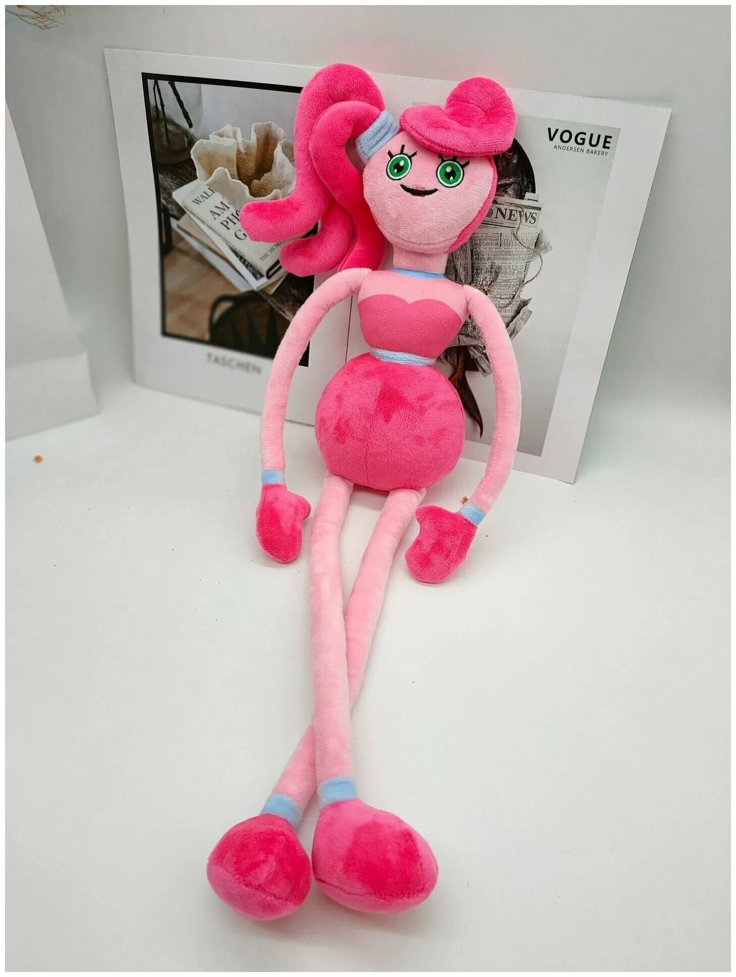 игрушку хаги ваги poppy playtime и мамочку длинные ноги. хагги вагги poppy playtime. мягкие игрушки из игры poppy play time. мама длинные ноги инршка. игрушка мама длинные ноги поппи плейтайм.