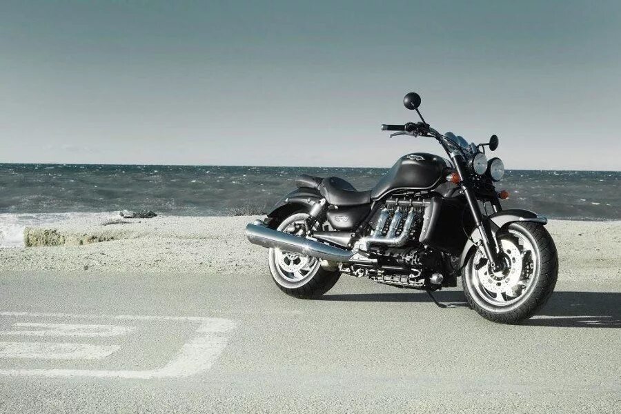 Триумф шторм р. Triumph rocket iii roadster. triumph rocket 3. триумф рокет 3 родстер 2013. мотоцикл triumph rocket iii roadster.