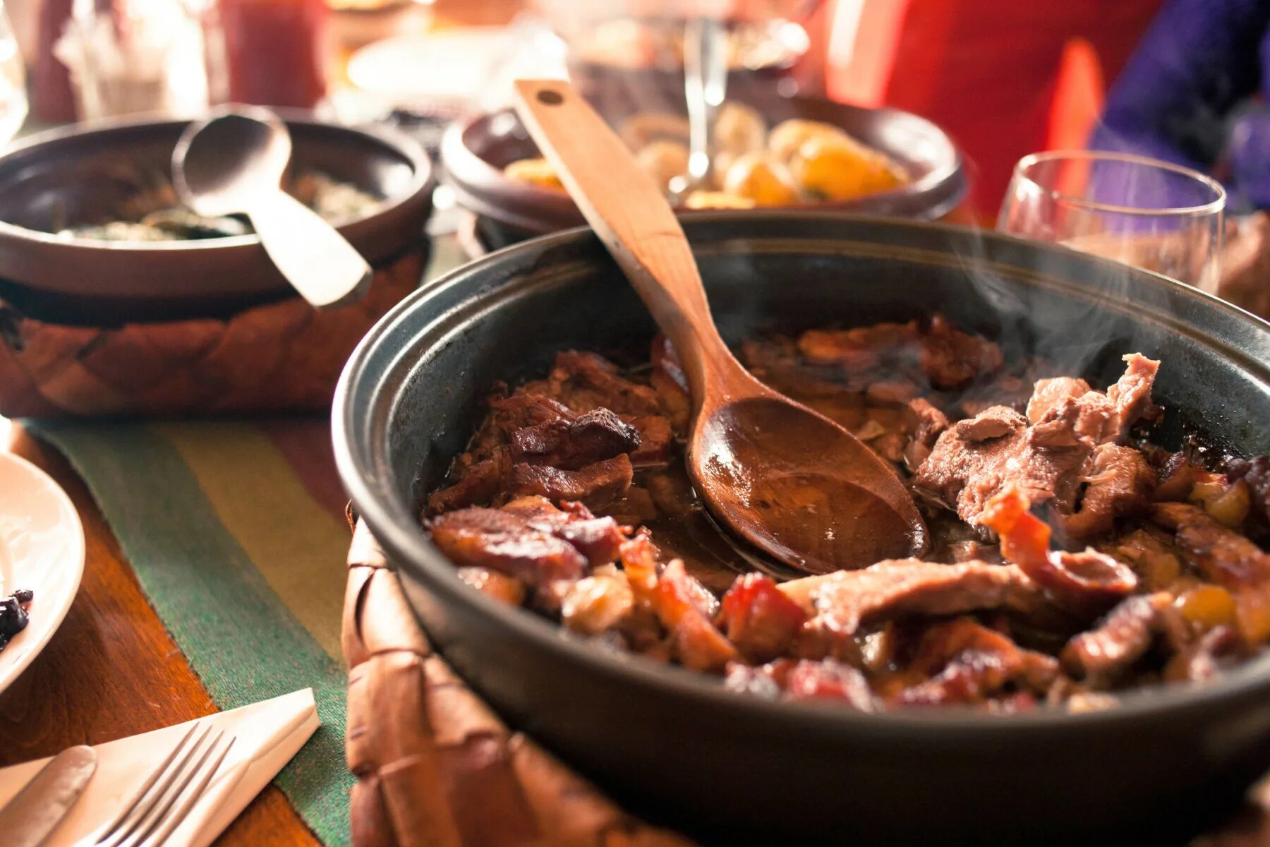 Национальная кухня мясо. Рагу по-карельски. Финская кухня. Национальное блюдо Финляндии. Традиционные блюда Финляндии.