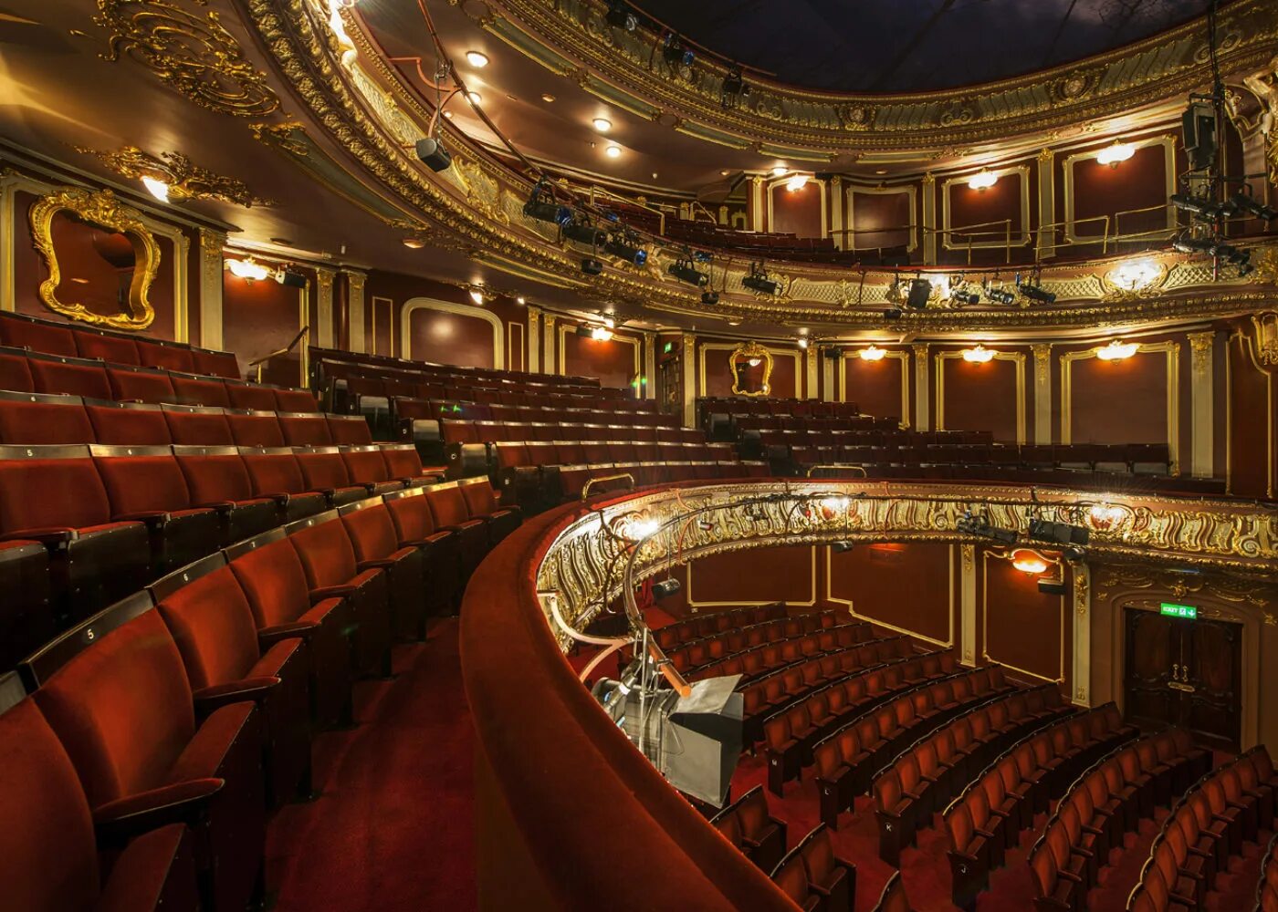 Какой должен быть театр. Аполло (театр, нью-йорк). apollo театр london. королевский театр ковент-гарден. лондонский театр troxy.