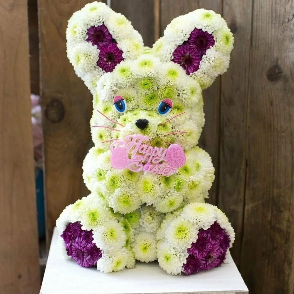 Фигурки из цветов. Цветочная композиция своими руками в детский сад. Поделки из салфеток. Как сделать поделку из цветов. Зверюшки из цветов.