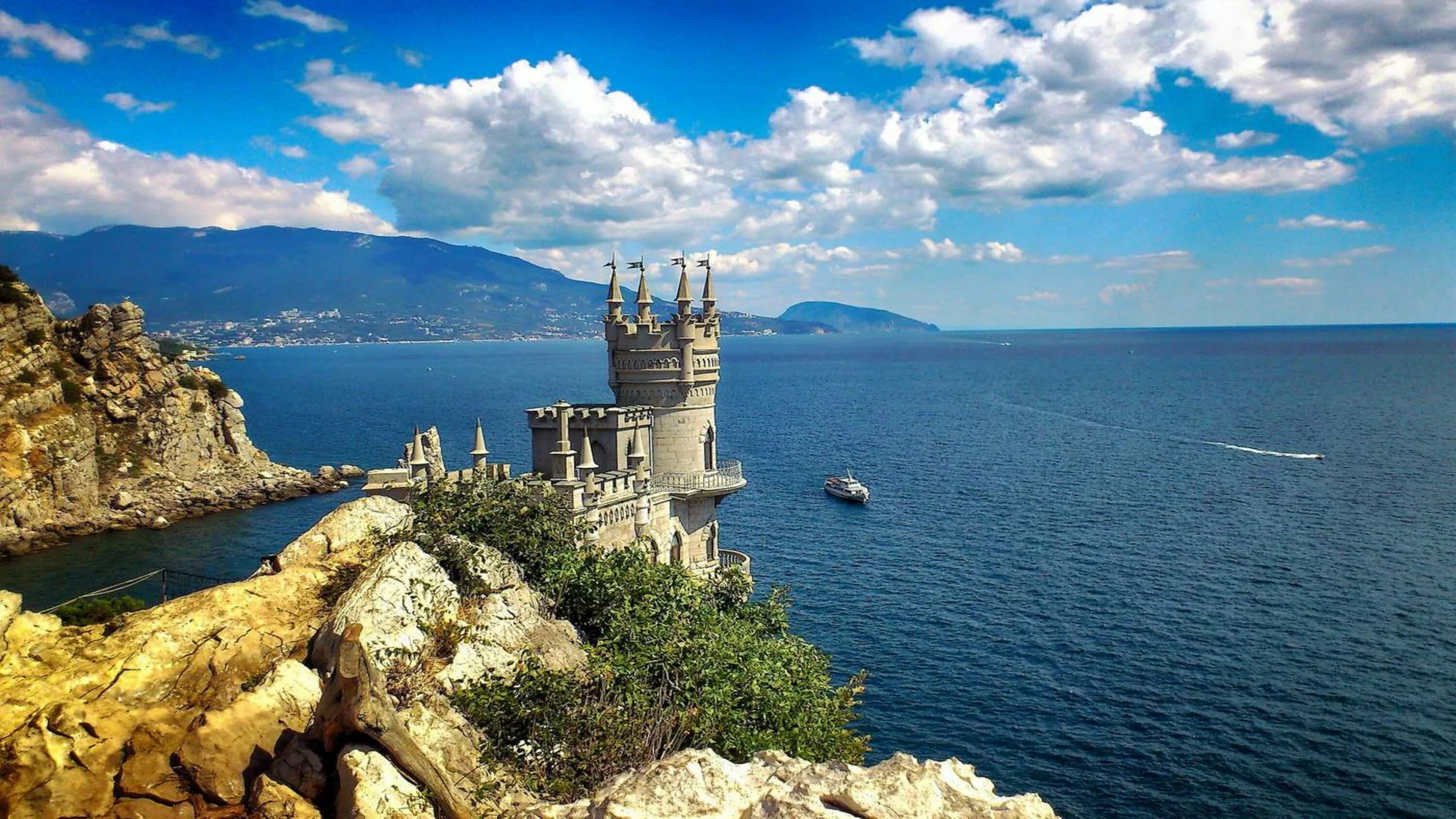 Ласточкино гнездо хорошее качество. Крымский полуостров ласточкино гнездо. Ласточкино гнездо хорошее качество. Гаспра ласточкино гнездо. Ялта).