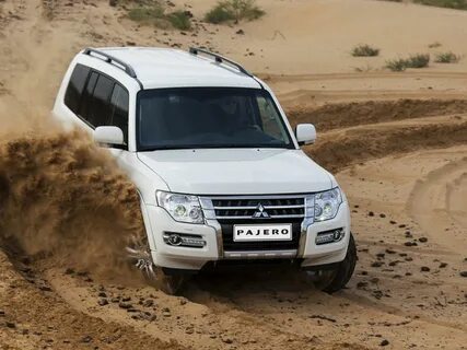 Mitsubishi pajero 2015