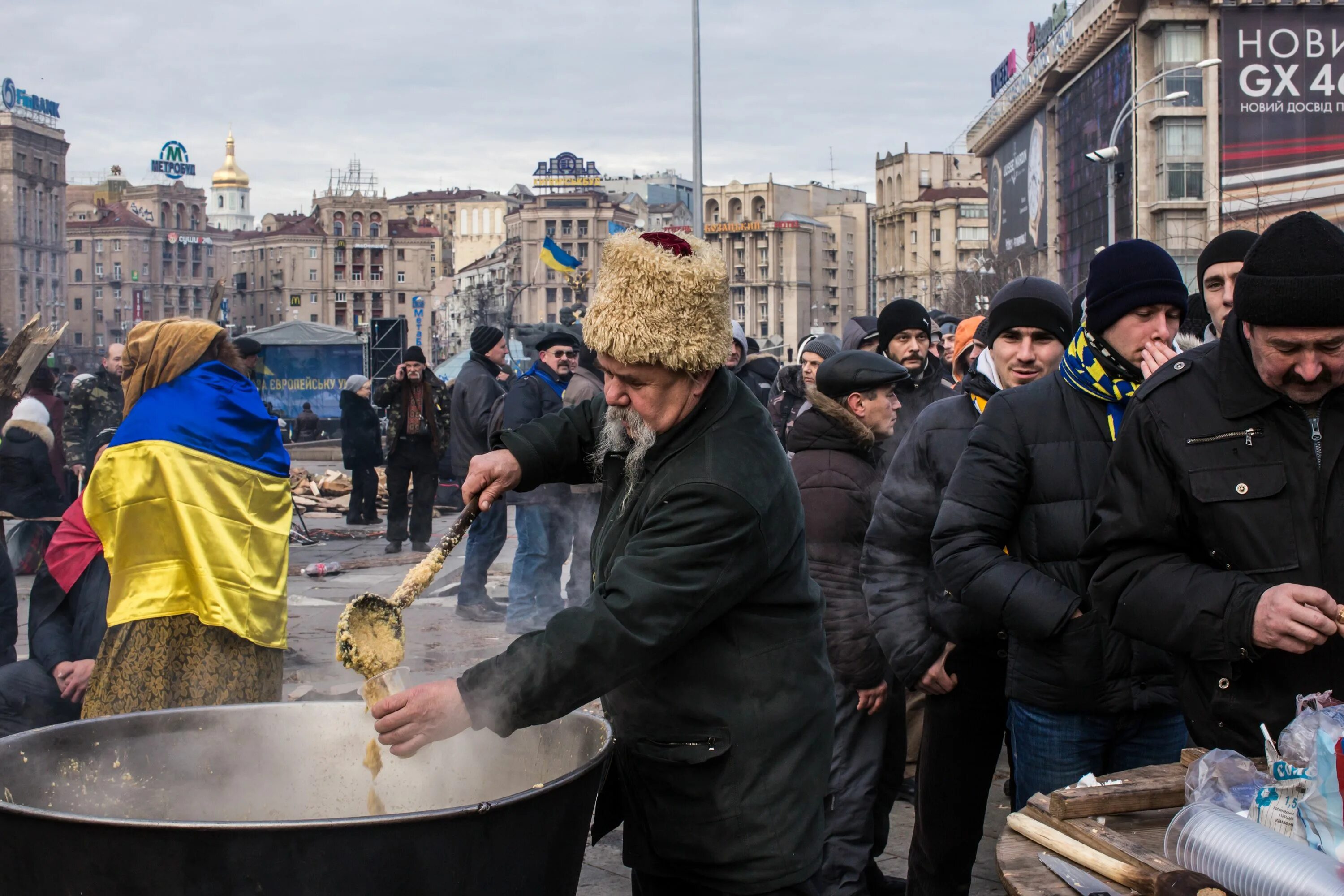 Сегодня у хохлов. Хохлы на Майдане. Украинцы на Майдане.