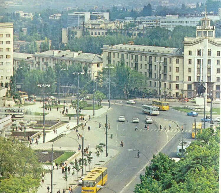 Кишинев улица Зелинского. Кишинев 1960. Кишинев бульвар Советской армии. Кишинев Привокзальная площадь.