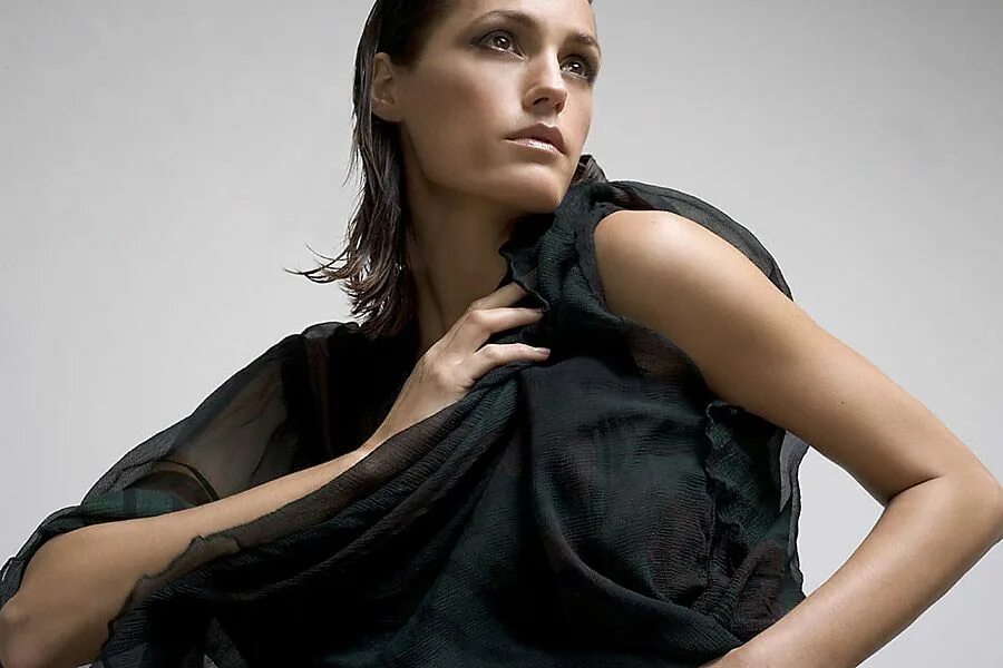 Ясмин бону. Ясмин лебон 2022. Ясмин ле бон сейчас. Ясмин ле бон в молодости. Ясмин ле бон.