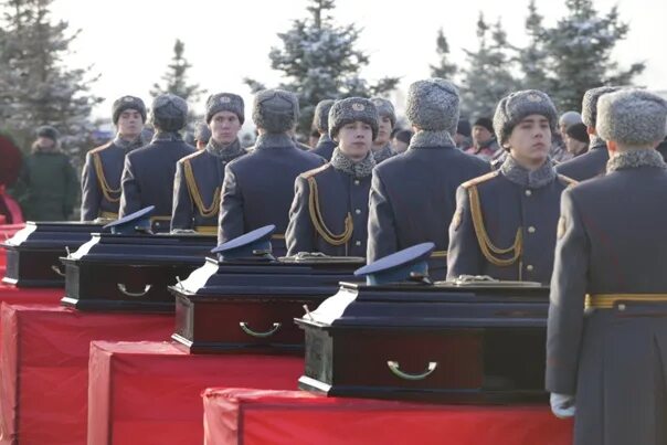 Прощание с экипажем в твери. Похороны экипажа АПЛ комсомолец .. Прощание с экипажем МЧС. Похороны экипажа в Оренбурге.