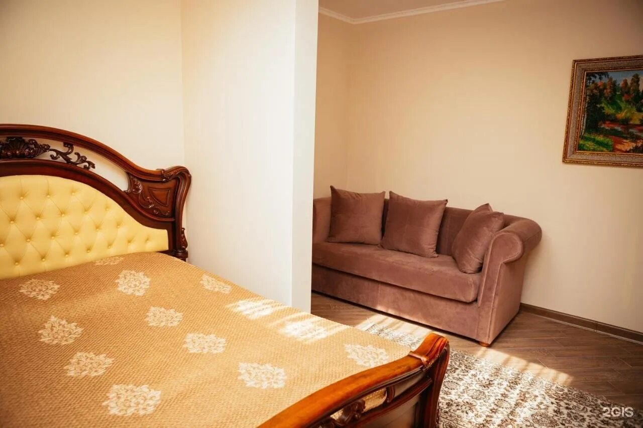 Ресторан империал ростов-на-дону стачки. Империал ресторан ростов. Банкетный зал арарат чалтырь. Империал стачки. Гостиница империал ростов-на-дону.