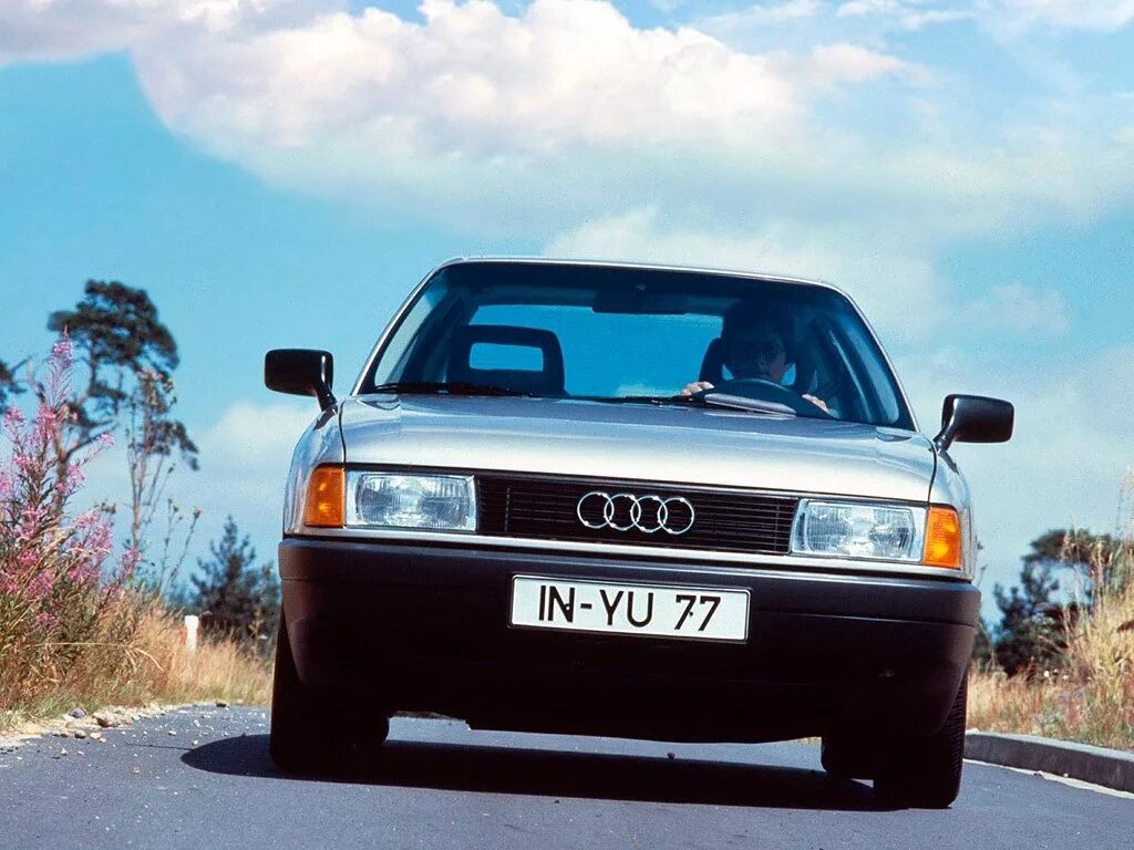 Купить ауди 80 в3. Ауди 80 б3. Audi 80 b3 1991. Audi 80 IV. Audi 80 b3 RS.