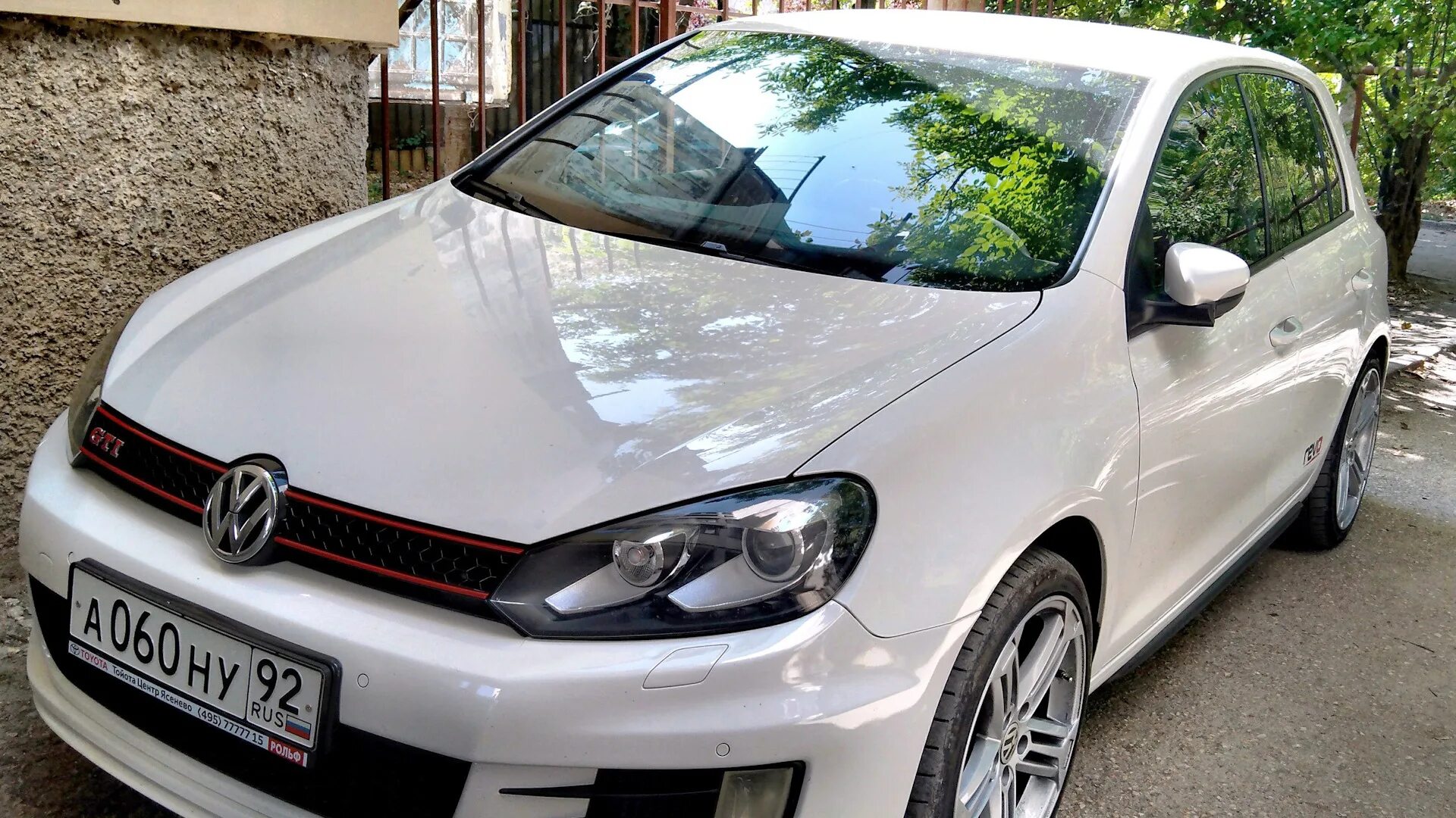 Biled golf 6 drive2. Golf 6 drive2. Volkswagen 2eke1. Golf 6 drive2. Белые диски r17 golf drive2.
