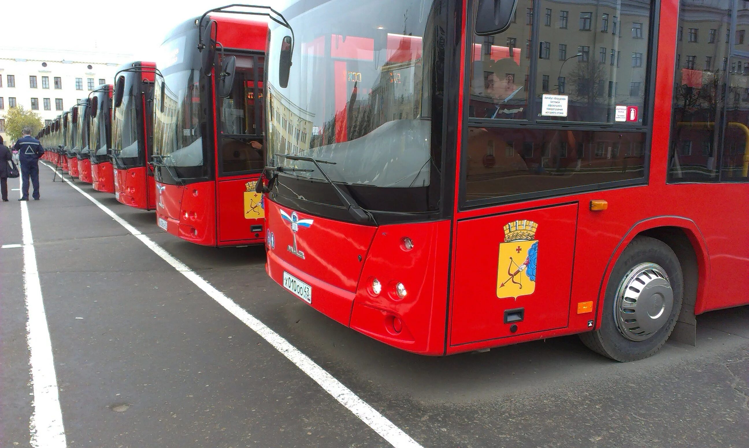 Автобус 15 в кирове. Маз 206 новый. маз 206 киров. киров автобус маз. маз автобус маз киров.