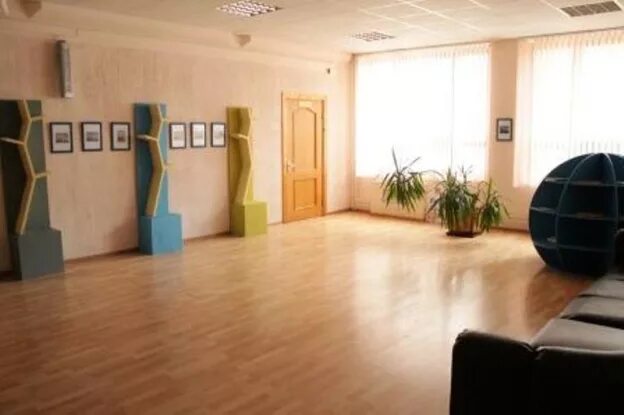 1558 гимназия москва. Москва начальная школа 1558 имени росалии де кастро. Росалии де кастро, москва. Школа 1558 им росалии де кастро начальная школа. Росалия де кастро школа.