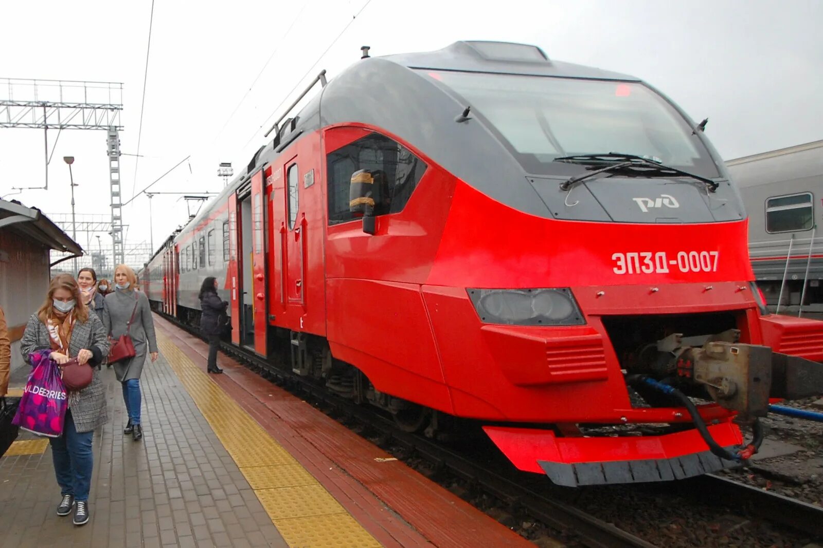 Электричка лихая ростов. Украинские электрички. Электричка ростов таганрог. Электричка таганрог. Электричка ростов каменоломни.