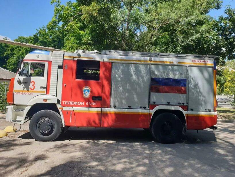 Конструктор abtoys транспортные средства pt-00444 пожарная машина. Пожарная автоцистерна зил 130. Пожарные 1930. Старый пожарный зил. Пожарная машина в ней пожарная дружина.