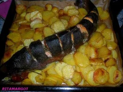 Запеченная форель в духовке целиком с картошкой