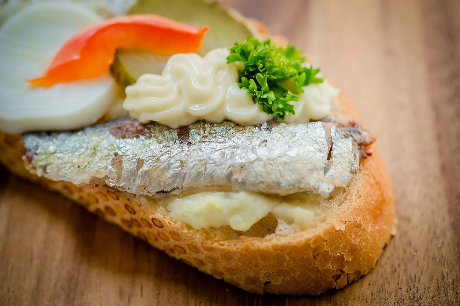 Сэндвич в фольге. Сэндвич в фольге. Бутерброды в фольге. Бутерброд в фольге. Бутерброд в фольге.