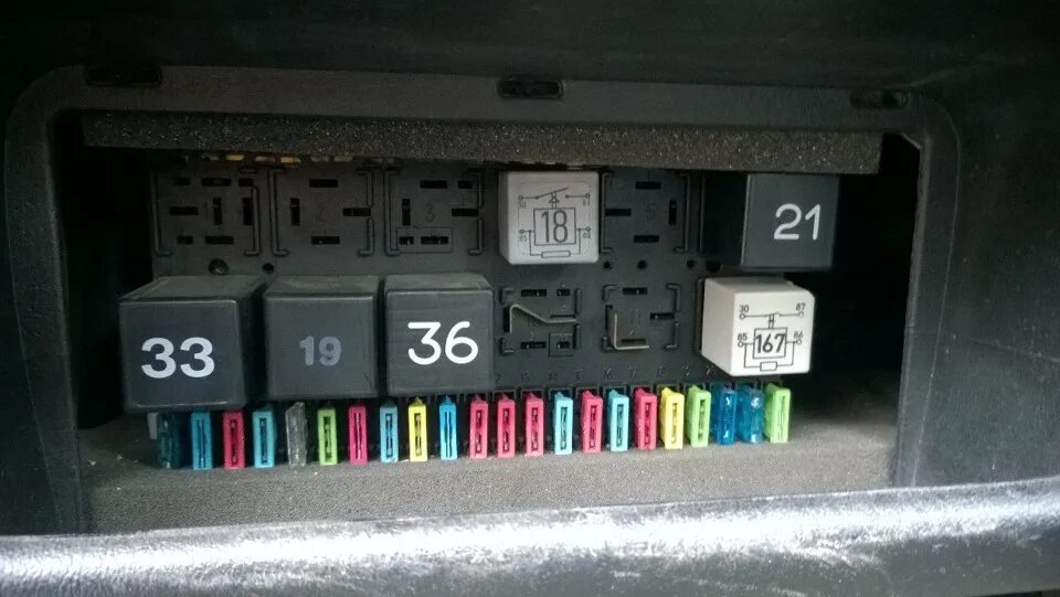 Фольксваген пассат б5 не работает. Реле ближнего света фольксваген b6. реле ближнего света фольксваген гольф 2. фольксваген т4 реле ближний свет фар. реле ближнего света vw polo 2000.