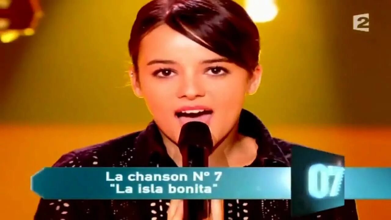 Alizee la isla bonita. Alizee Исла Бонита. Мадонна Ализе певица. Ализе la Isla Bonita. Alizee la Isla Bonita обложка.