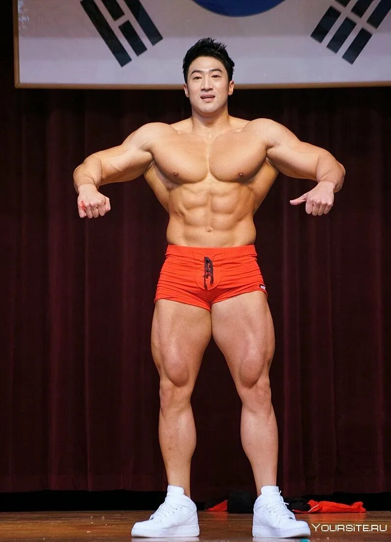 Мощный азиат. Мощный азиат. Мощный азиат. Chul soon hwang. Чул сун торс.