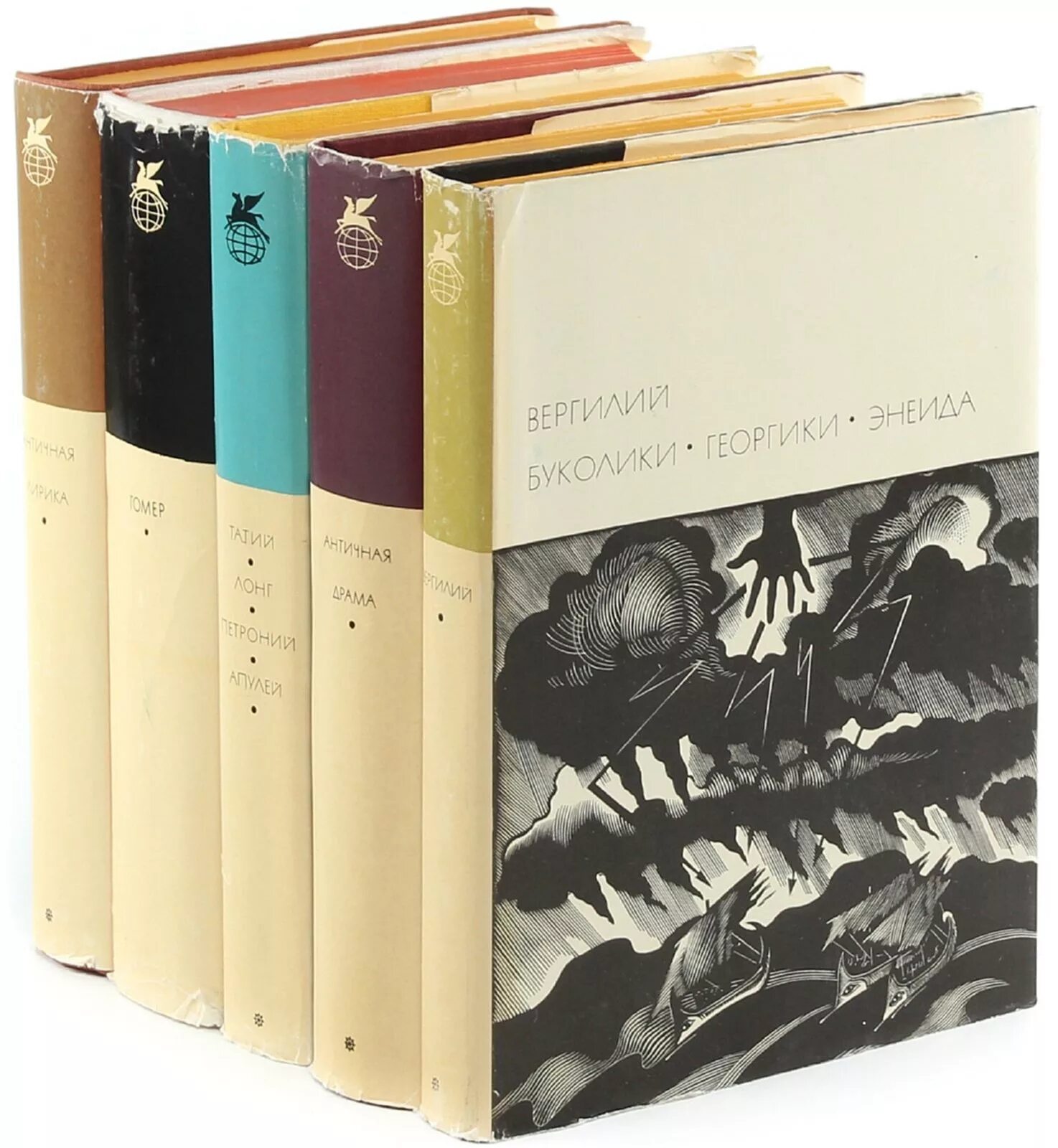 Двести пяти книгам