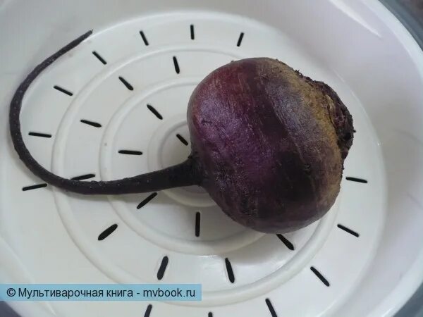 свекла в пароварке. как сварить большую свеклу. запечь свеклу в мультиварке редмонд. вареная свекла в кастрюле. как приготовить свеклу в мультиварке.