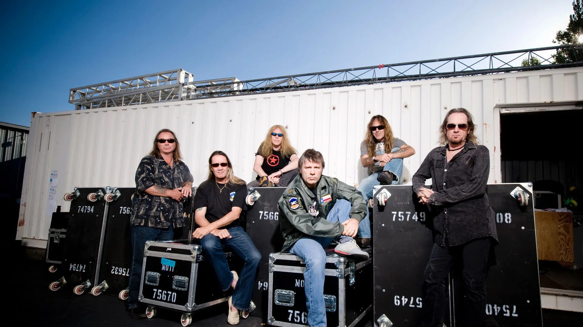 ,. Iron maiden фото. Рок группа айрон мейден. Хеви металл металл. Железная музыка.