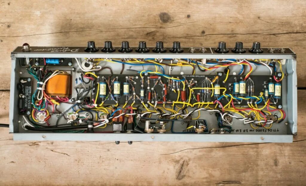 Super amp. Fender twin amp. комбоусилитель fender bassman. fender deluxe reverb tube amp. 65 twin reverb schematics.