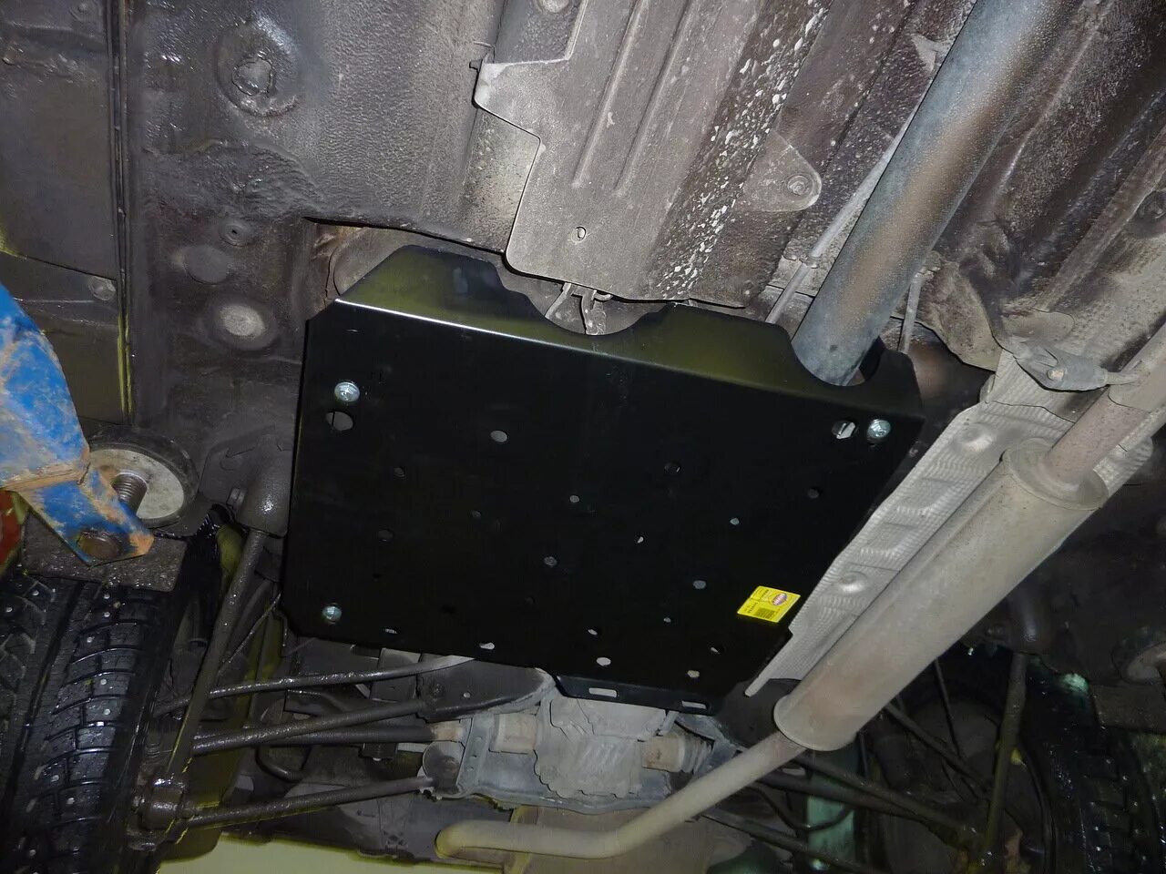 как снять защиту дастер. защита картера duster 2 л. защита двигателя дастер 1. как снять защиту дастер. 0 2013г.