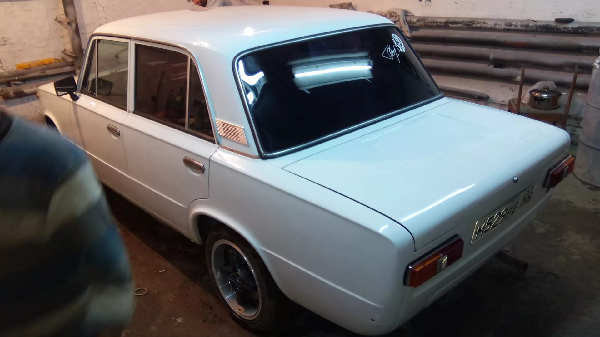 Ваз 2107 белый 202. Белый 202. Белый 202 цвет. Белый 202. Белый 202.