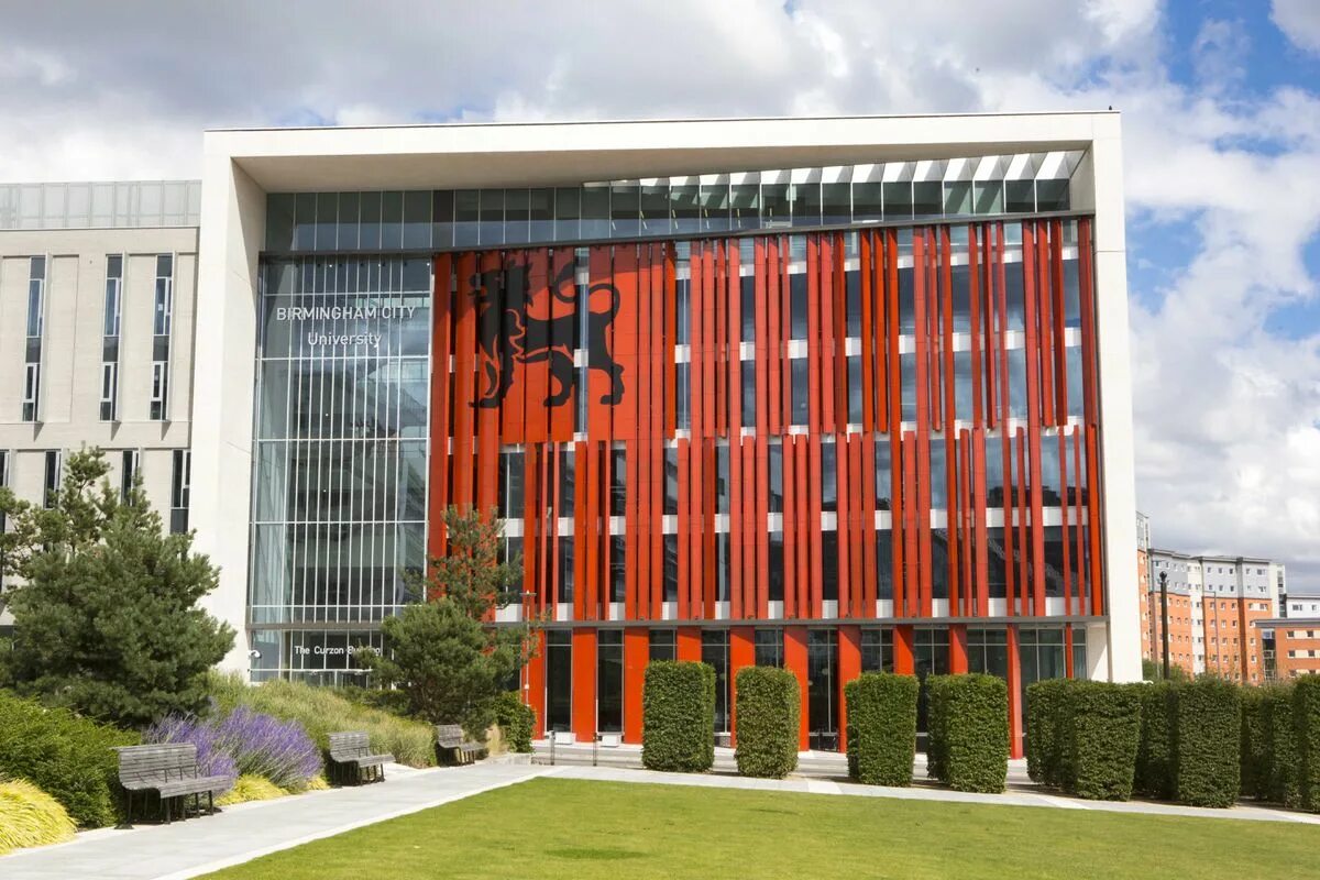 Университет 44. University of melbourne (австралия) медицинская школа. Спбгутд вознесенский проспект. Университет 44. Мюнхенский технический университет фото.