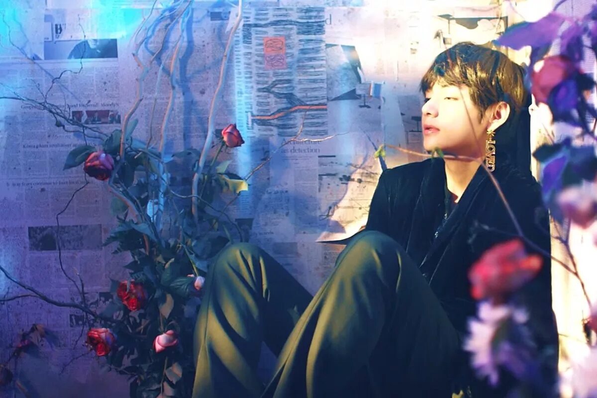 Bts singularity. Тэхён сингулярити. Kim Taehyung Singularity. Kim Taehyung Эстетика.