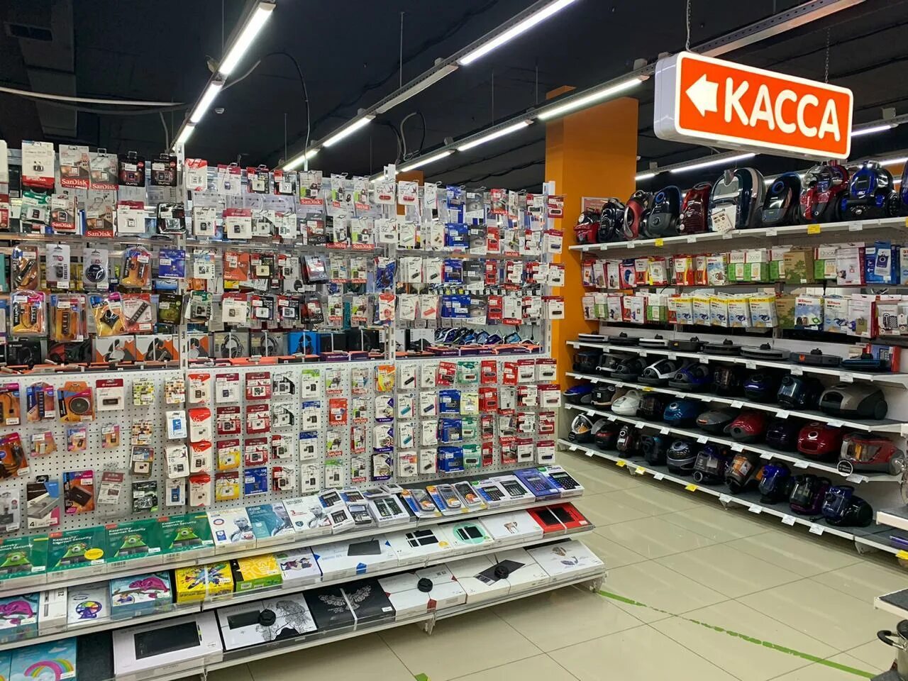 Магазин днс ижевск. Днс технопоинт челябинск. Днс столица ижевск. Днс технопоинт пенза. Днс ижевск режим работы.