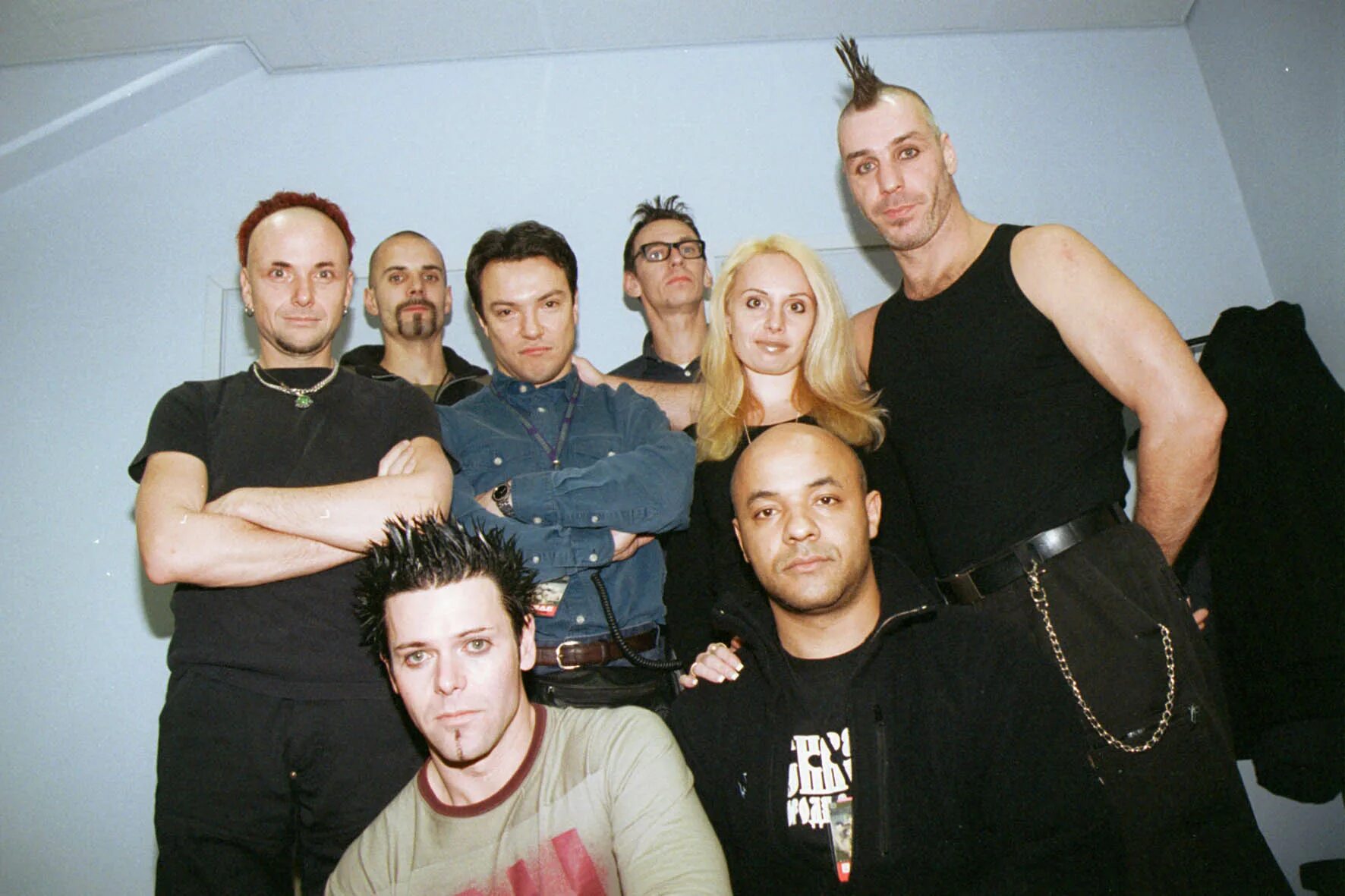 Какая немецкая группа. Rammstein 2001. раммштайн 2001 группа. группа rammstein 1994. рамштайн группа 90.