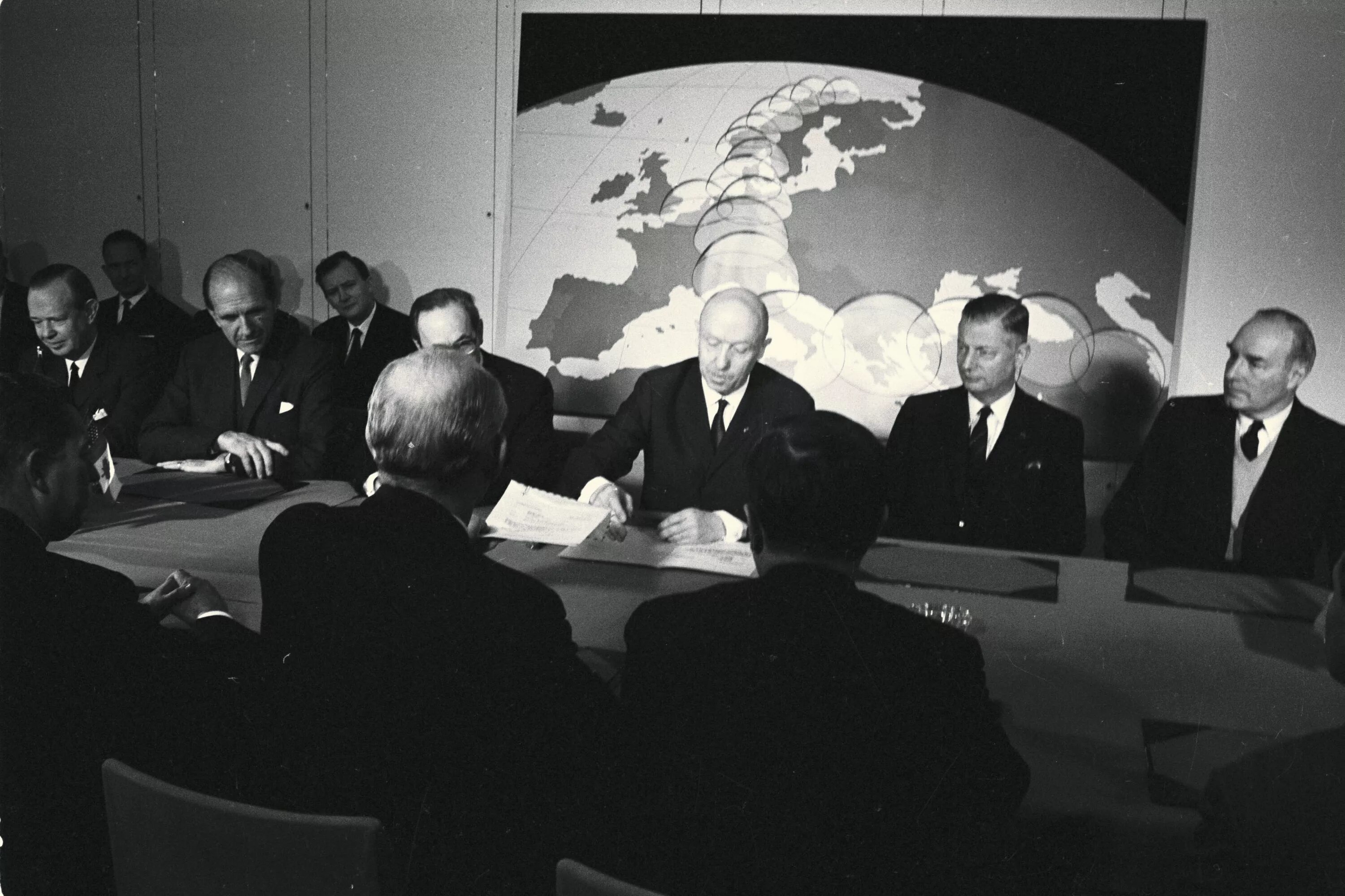 Собрание НАТО 1949. North Atlantic Treaty Organization 1949. Подписание НАТО 1949. НАТО 1970.
