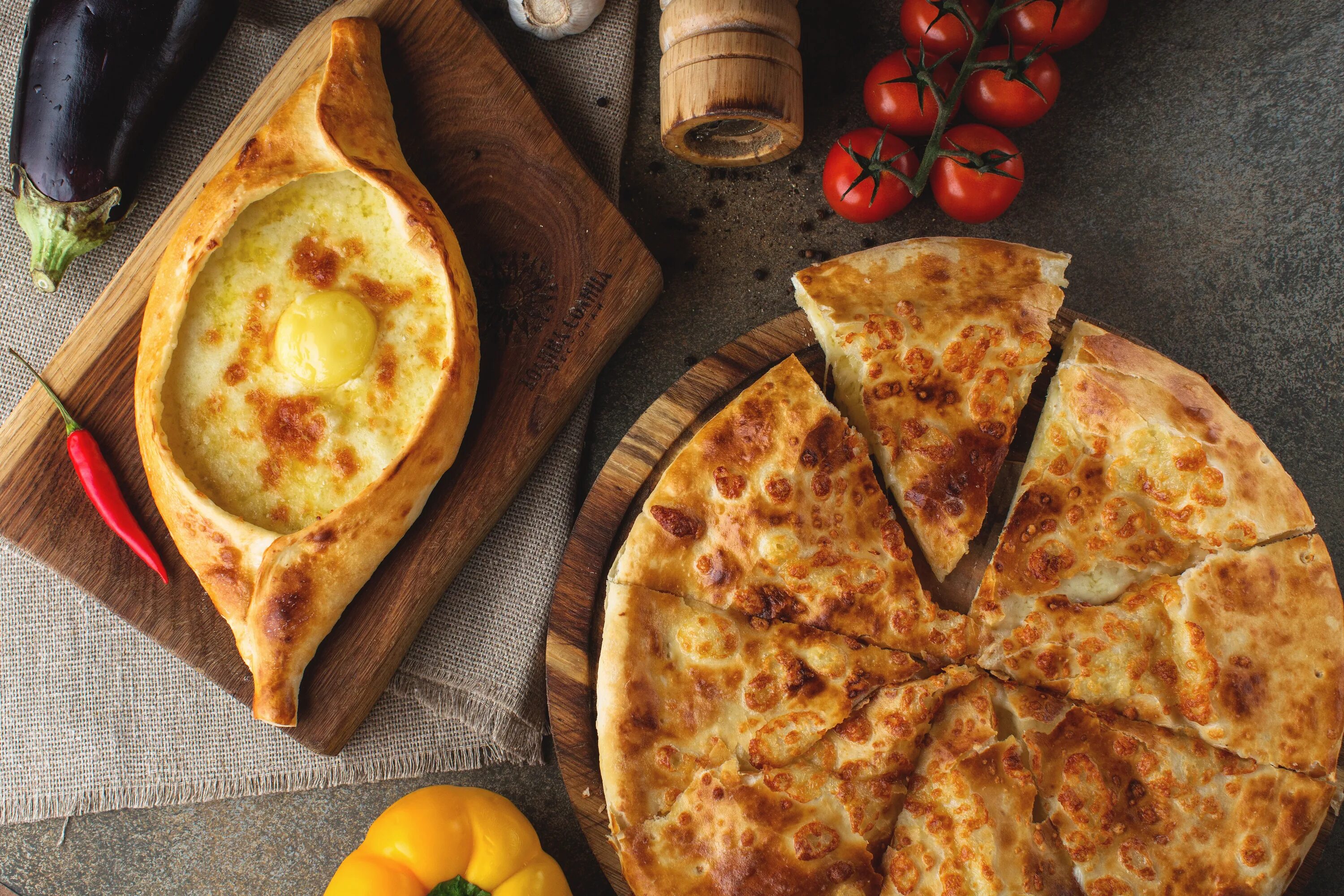 хачапури "мегрельский грузия. пицца хачапури. хачапури вкуснее пиццы. хачапури вкуснее пиццы. хачапури мегрельский.