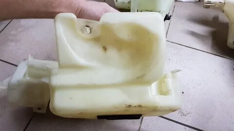 Система стеклоомывателей