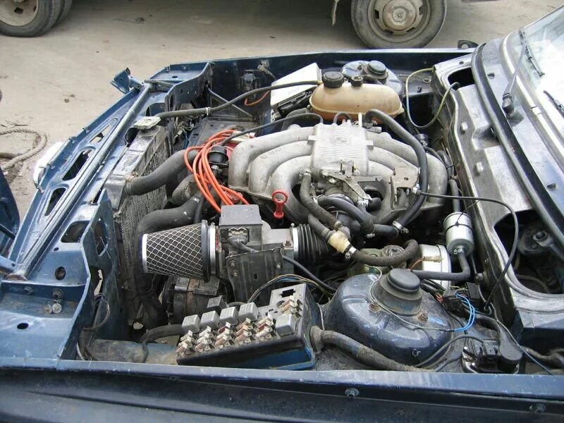 Е34 м20. BMW e28 мотор м20. Подкапотка BMW e28. БМВ е28 м20б20. БМВ е34 м20б25.