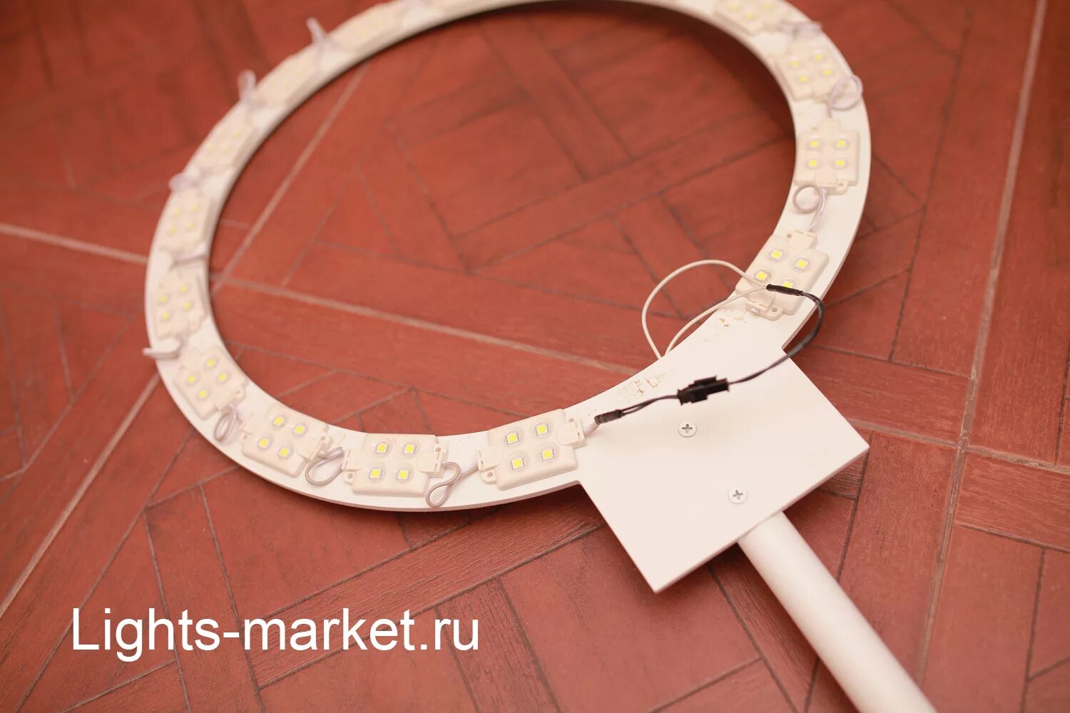 Кольцевая светодиодная лампа своими руками. Шлейф круги малярные. Армянское печенье кята. Рассверлить дырку в стекле. Как сделать када.