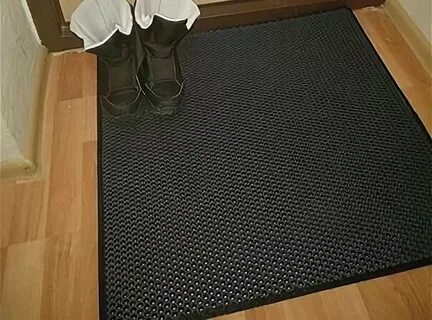 Какой коврик в прихожую выбрать