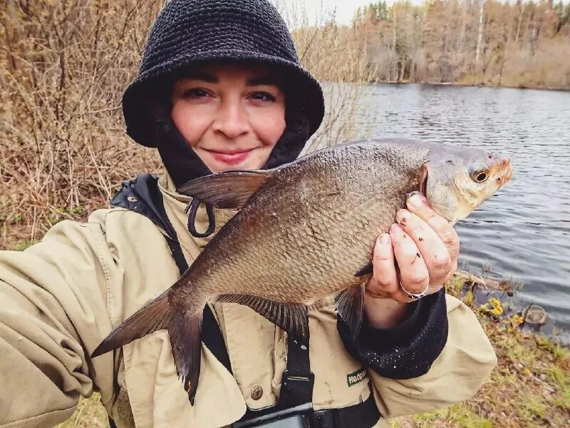 таблица ловли рыбы. ловля леща в оттепель в марте с берега. клев леща. лещ. лещ на волге.