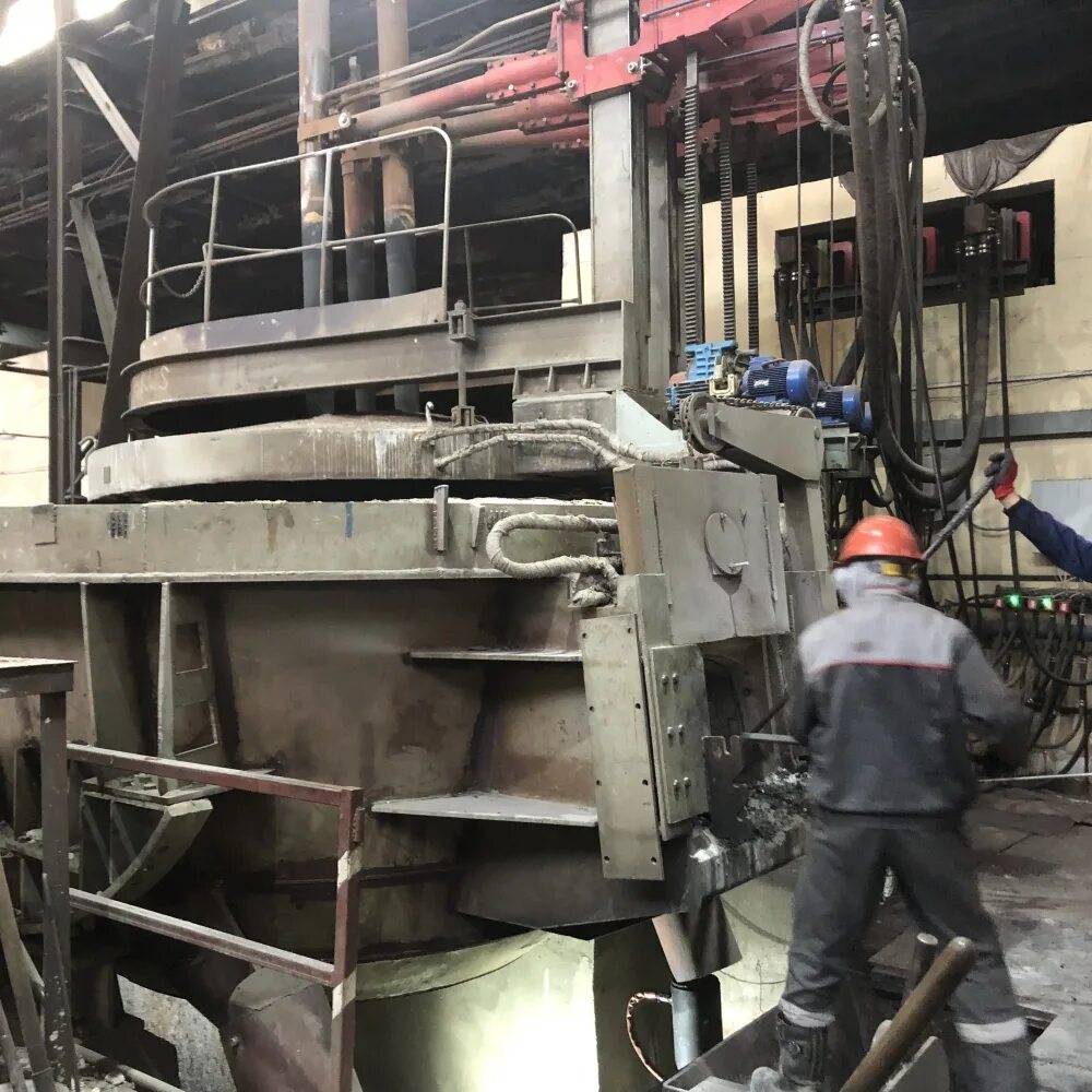 Производство краски. Гатчина завод работа. Предприятия восход гатчина. Завод академика филатова гатчина. Гатчинский металлургический завод гатчина.