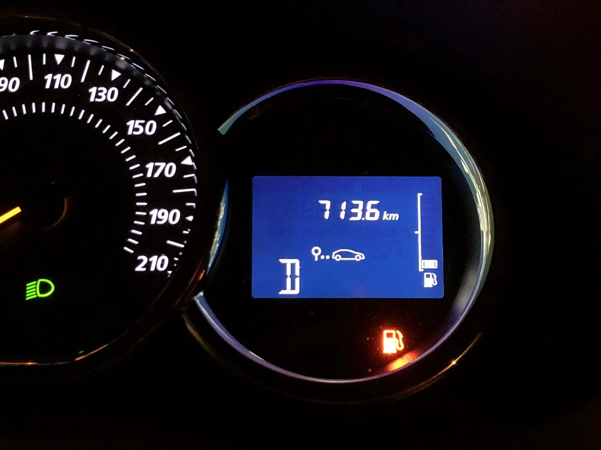 Расход бензина на рено степвей. Максимальная скорость рено сандеро. 4. Рено сандеро расход топлива на 100. 6.