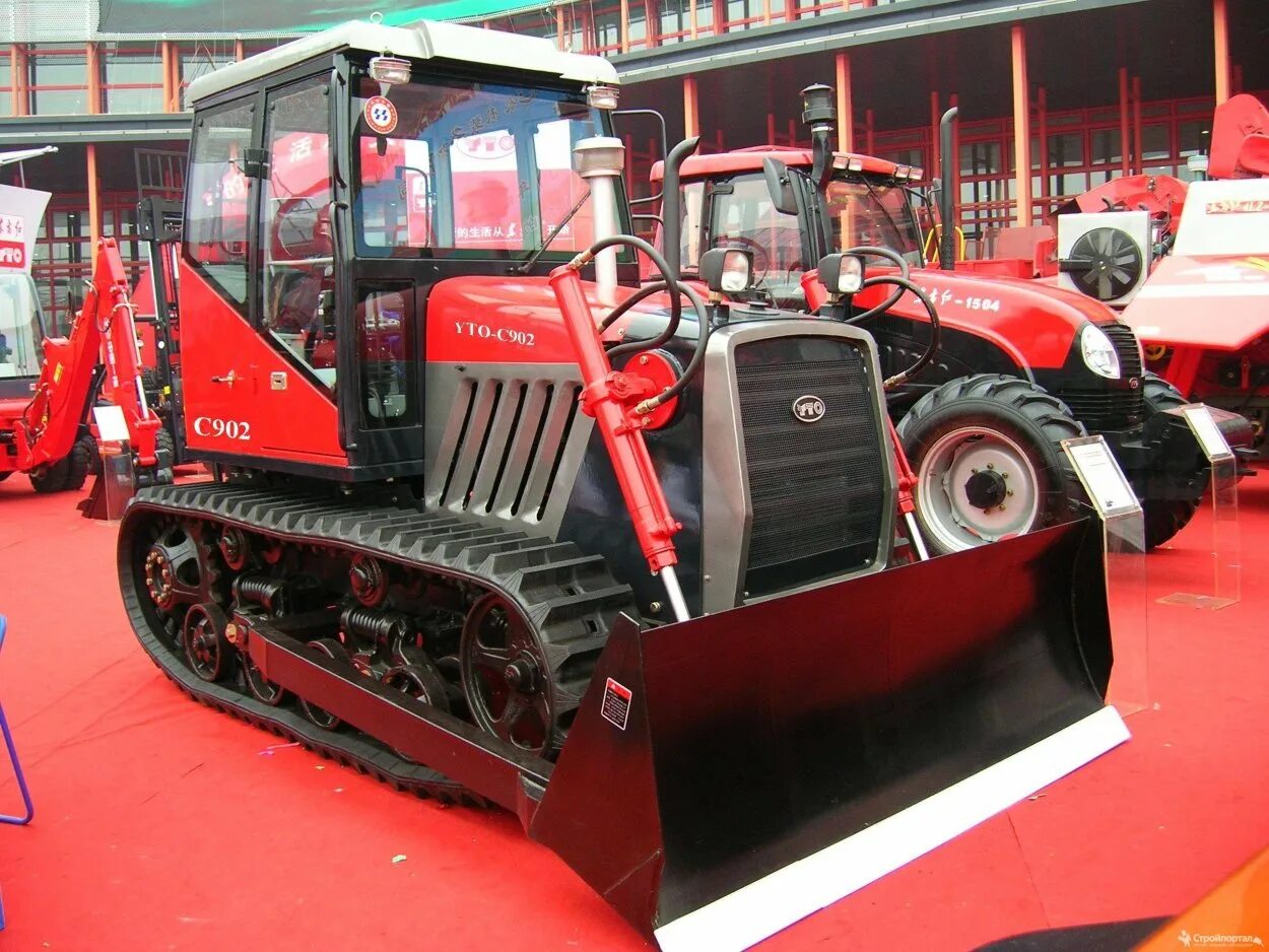 Бульдозер амкодор гусеничный. Бульдозер на мтз 82. 1. Гусеничный трактор агромаш 90тг. Дт - 75 с эо - 2621(бульдозер, экскаватор.