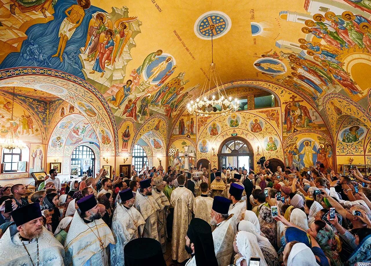 Храм в рублево расписание служб. Храм в рублево неувядаемый цвет. церковь иконы божией матери неувядаемый цвет в рублево. храм в поселке рублево. храм пресвятой богородицы в рублево.