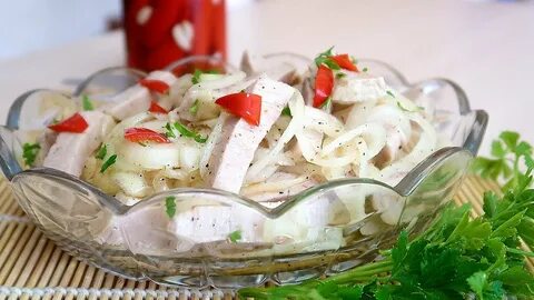 Свинина деревенская салат