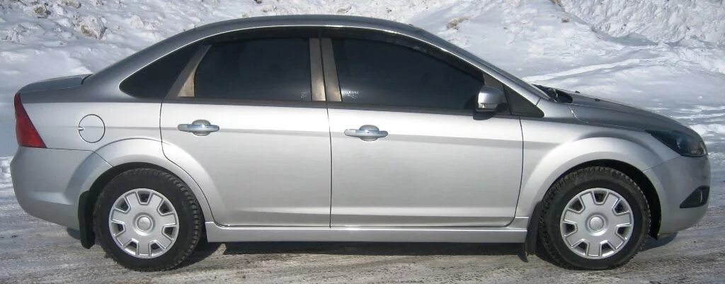 Пороги фокус 2 седан купить. Пороги Форд фокус 2008. Пороги Ford Focus 2 седан. Ford Focus 2 седан 2006 пороги. Пороги на Форд фокус 2 седан.