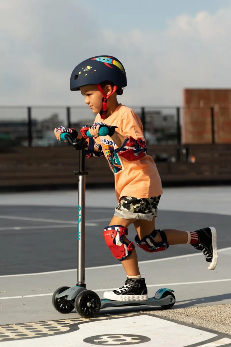 Micro maxi micro самокат. Maxi deluxe. Maxi micro deluxe pro. Maxi deluxe. самокат micro maxi t, аква.