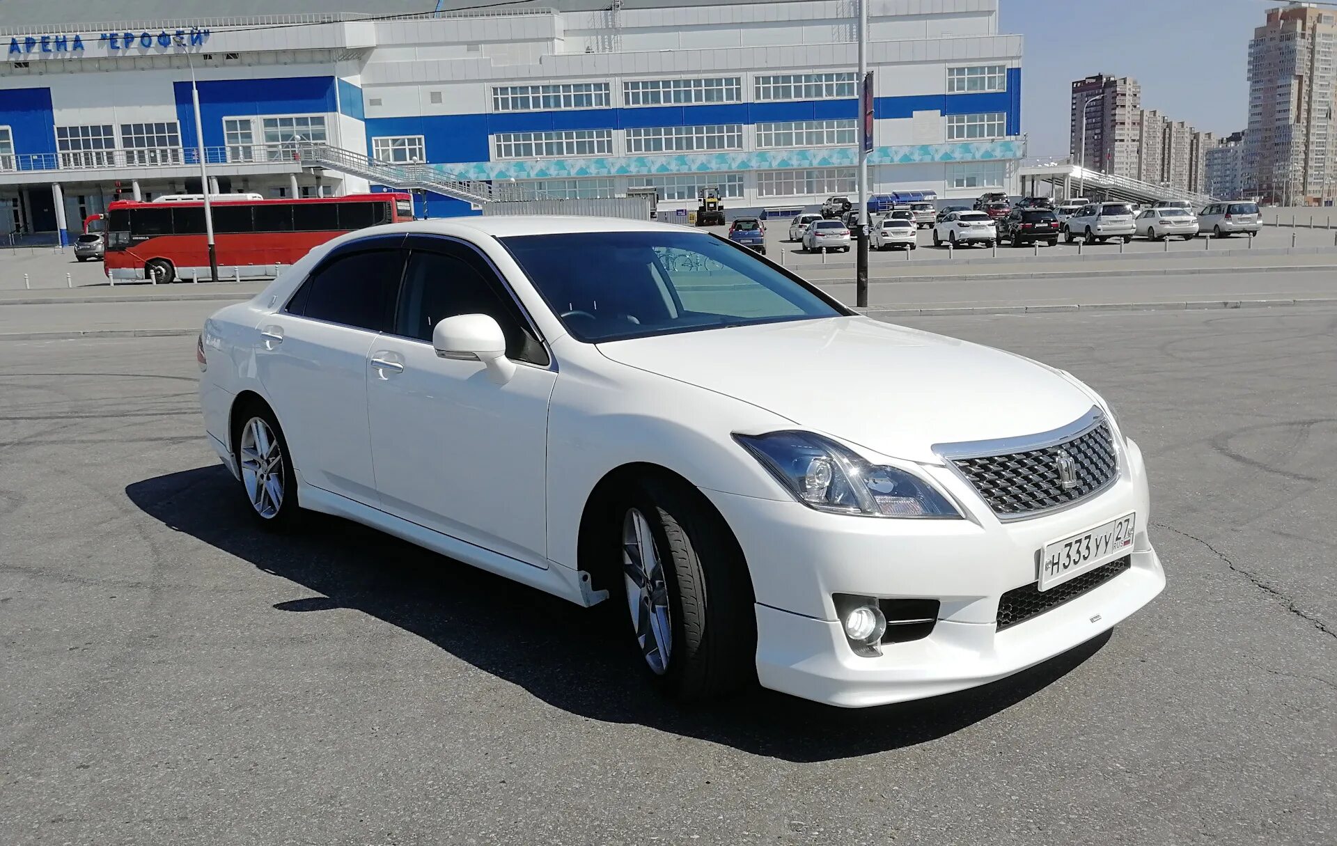 Продажа тойота комсомольск на амуре. Toyota Crown s200. Тойота Краун белая. Toyota Crown 2005. Toyota Crown 2005 White.