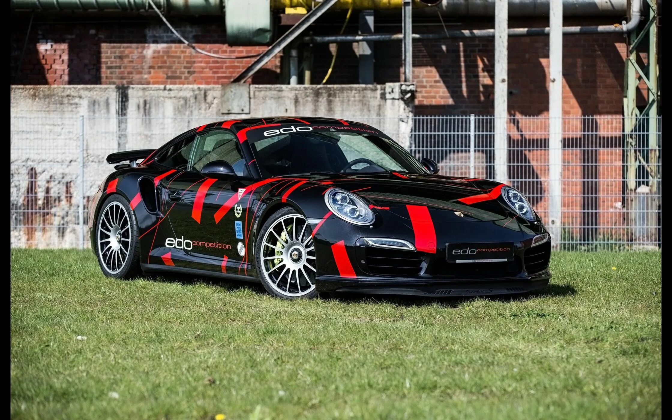 Как называется тюнинг. Porsche 911 991 turbo s tuning. porsche 911 тюнингованный. порше 911 турбо с тюнингованный. porsche 911 turbo tuning.